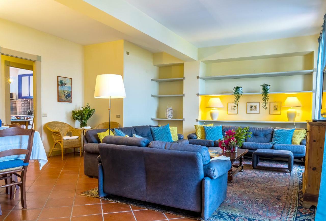 Les Suites - Apartments Riposto Exterior photo