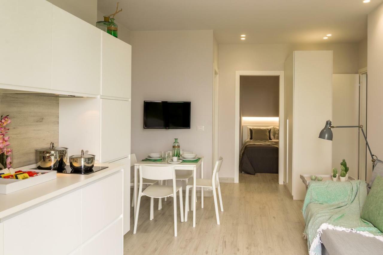 Les Suites - Apartments Riposto Exterior photo